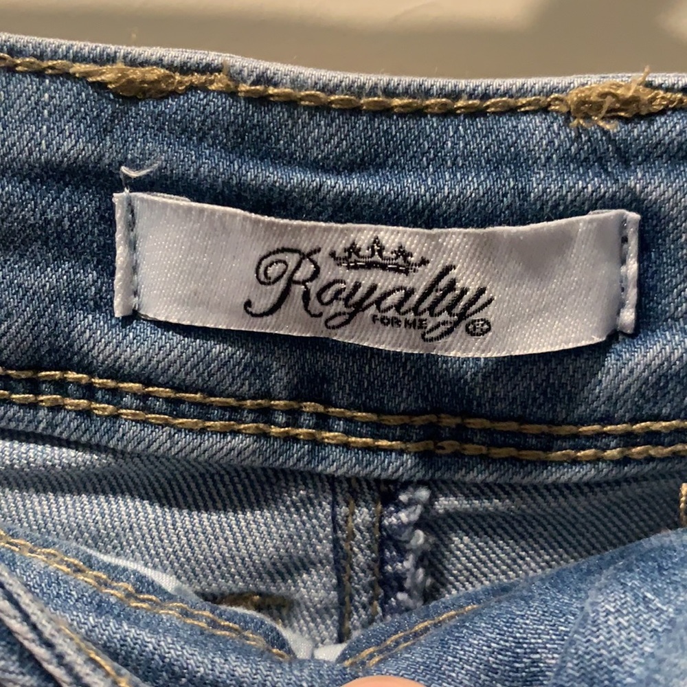 Royalty for Me jean shorts - Picture 4 of 4